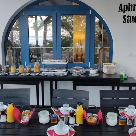 Aphrodite Kalymnos Μυρτιές