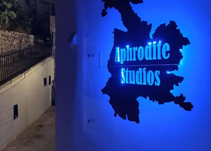 Aphrodite Lägenhetshotell 4*
